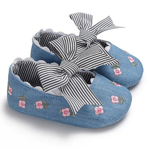 2018 Baby Boy Shoes Spring Autumn Bow Classic Canvas Cotton Baby Girl Shoes The First Walkers Fashion Comfort Baby Girl Shoes