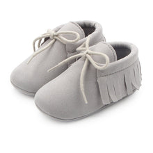 Load image into Gallery viewer, Baby Girl Shoes Boy Girl Soft Moccs Fringe Soft Soled Footwear Shallow Newborn Baby Moccasins for Autumn Spring Baby shoes Girls