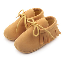 Load image into Gallery viewer, Baby Girl Shoes Boy Girl Soft Moccs Fringe Soft Soled Footwear Shallow Newborn Baby Moccasins for Autumn Spring Baby shoes Girls