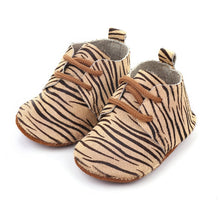 Load image into Gallery viewer, Genuine Leather Baby shoes Leopard print Baby moccasins Horse hair Boys First walkers Lace Baby Girls Soft shoes