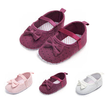 Load image into Gallery viewer, 2018 Baby Boy Shoes Spring Autumn Bow Classic Canvas Cotton Baby Girl Shoes The First Walkers Fashion Comfort Baby Girl Shoes